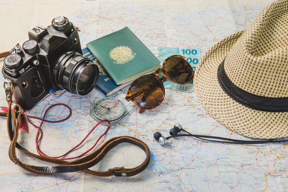 private Morocco tour with a local family, local guide and desert experience compared with a booking platform